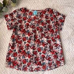 Short sleeve blouse with rose pattern, S